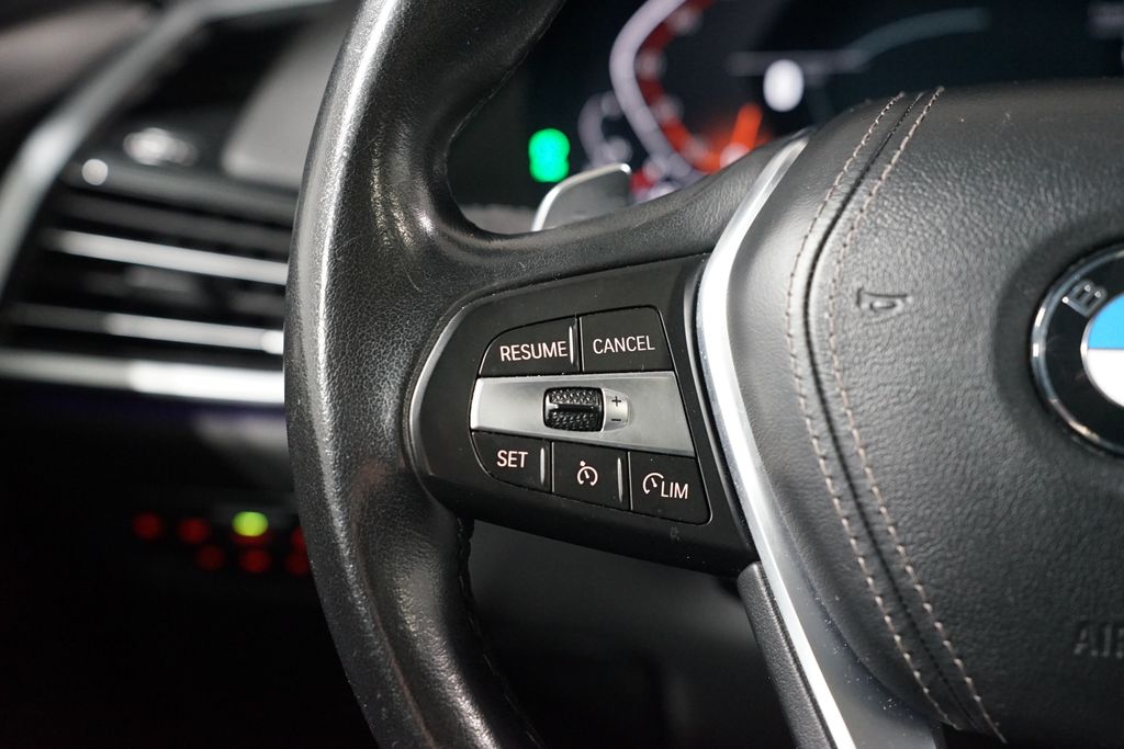 Thumbnail: 2021 BMW X5 - 14