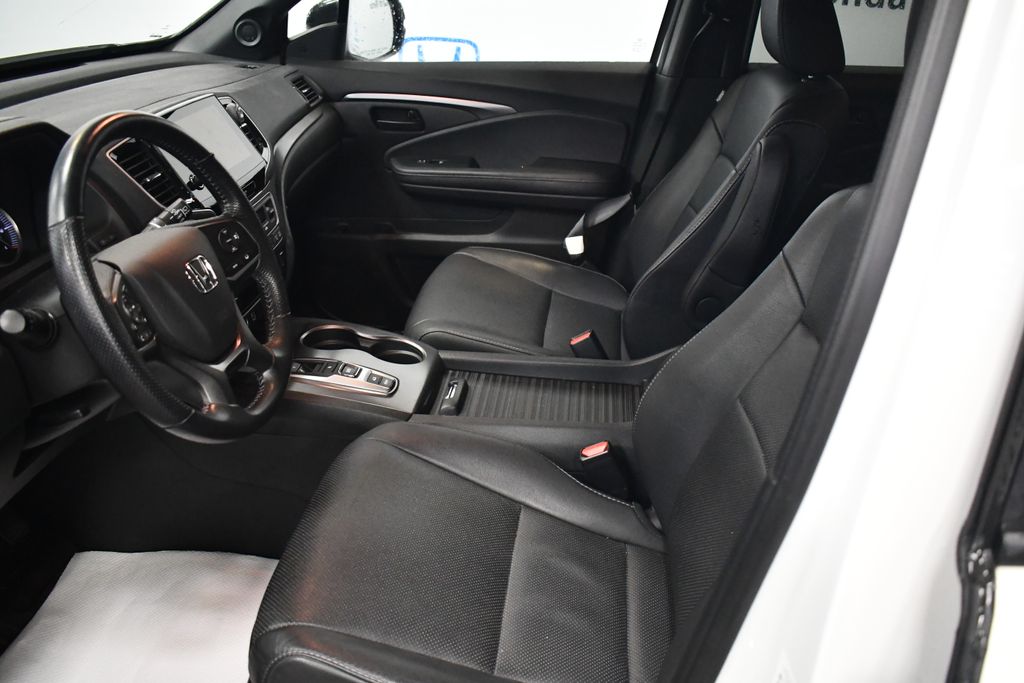 Thumbnail: 2023 Honda Passport - 6