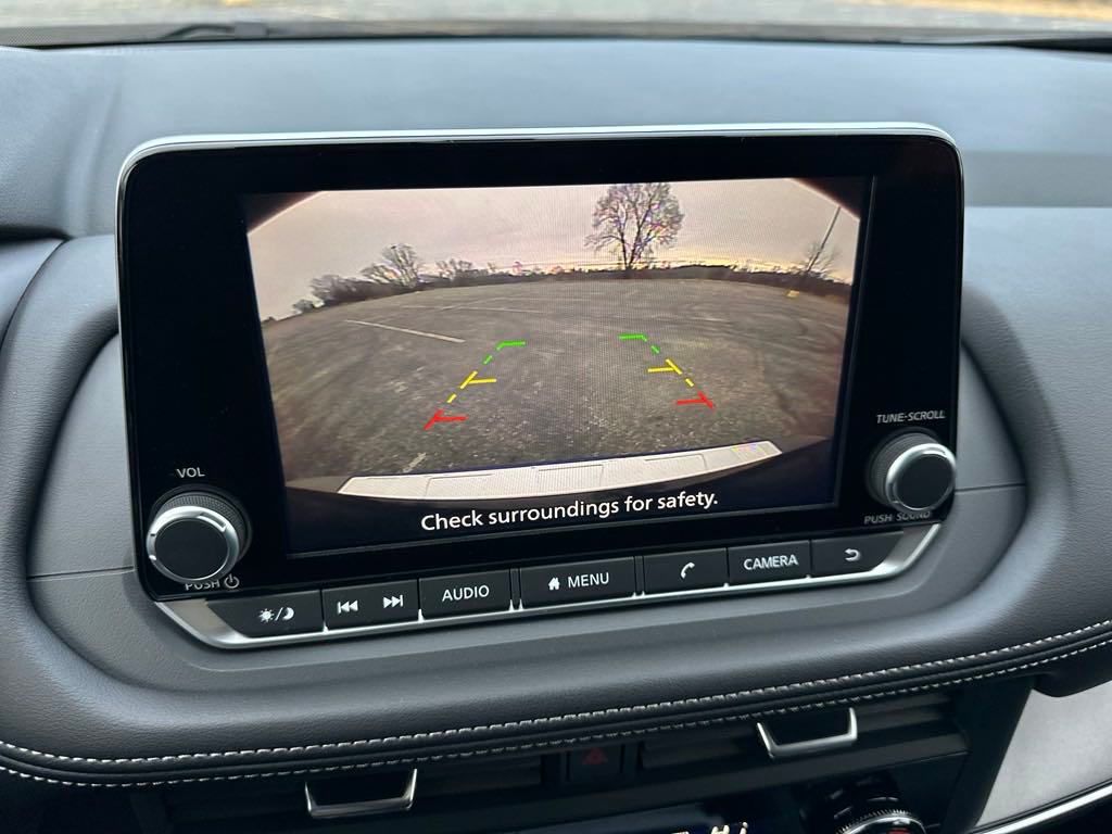 2025 Nissan Rogue SV photo