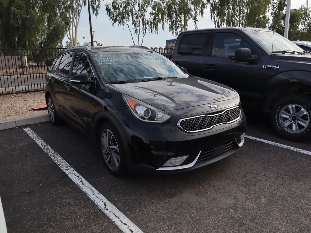 Thumbnail: 2017 Kia Niro - 3