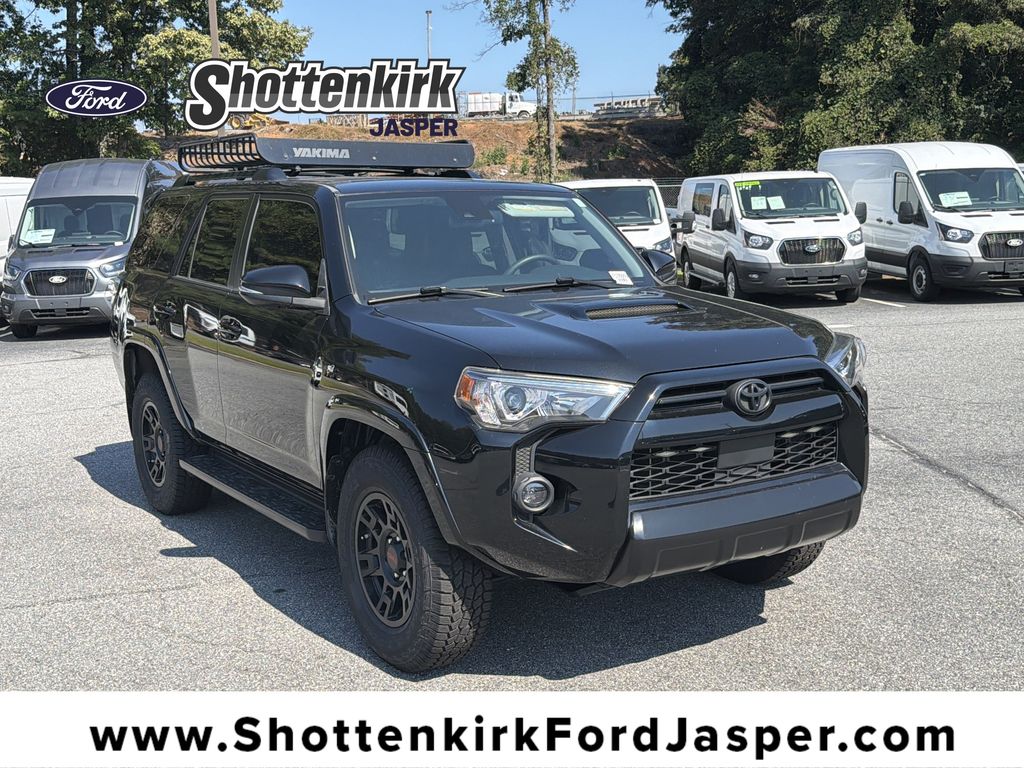 2021 Toyota 4Runner Negro (Midnight Black Metallic) SUV/Crossover Todo terreno 5 velocidades Automática marcha alta