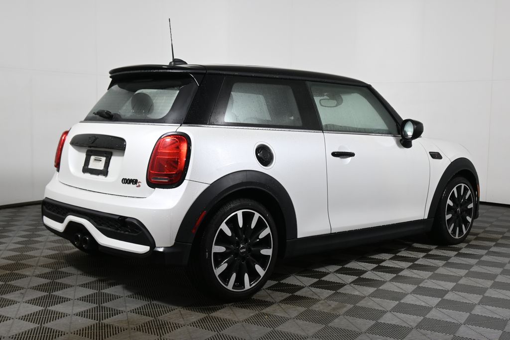 Thumbnail: 2024 MINI Cooper - 6