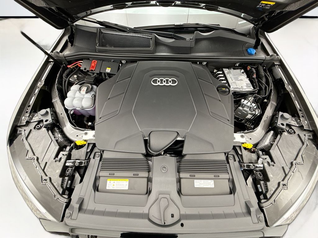 Thumbnail: 2026 Audi Q7 - 30