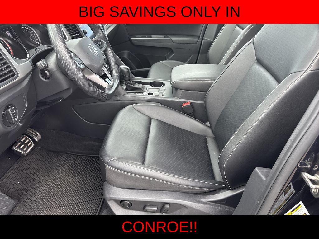 2020 Volkswagen Atlas Cross Sport 3.6L V6 SE w/Technology R-Line Black at AutoSavvy Houston Southwest