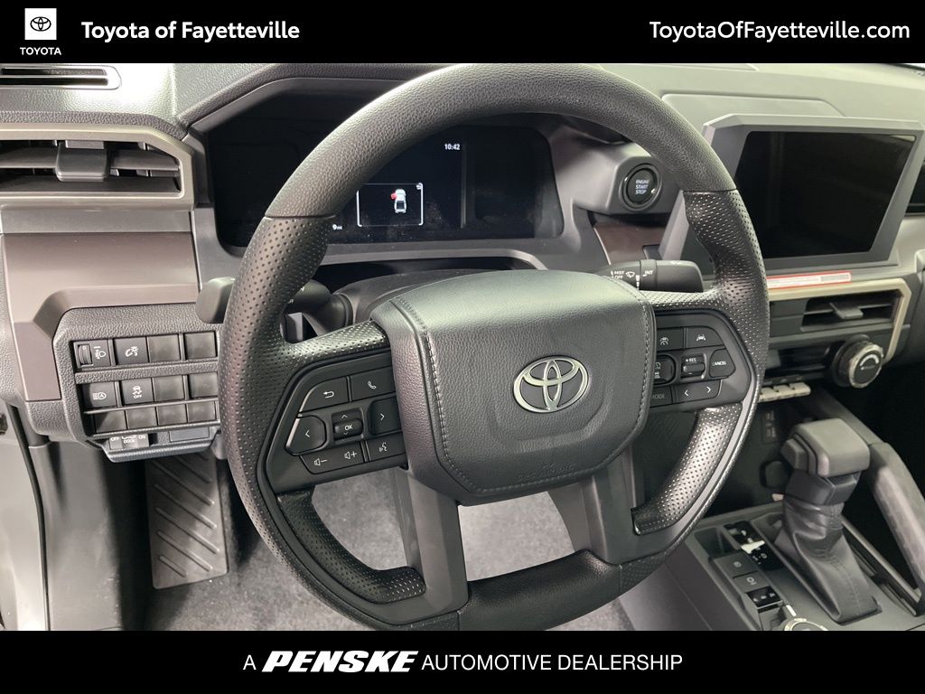 2025 Toyota Tacoma SR5 25
