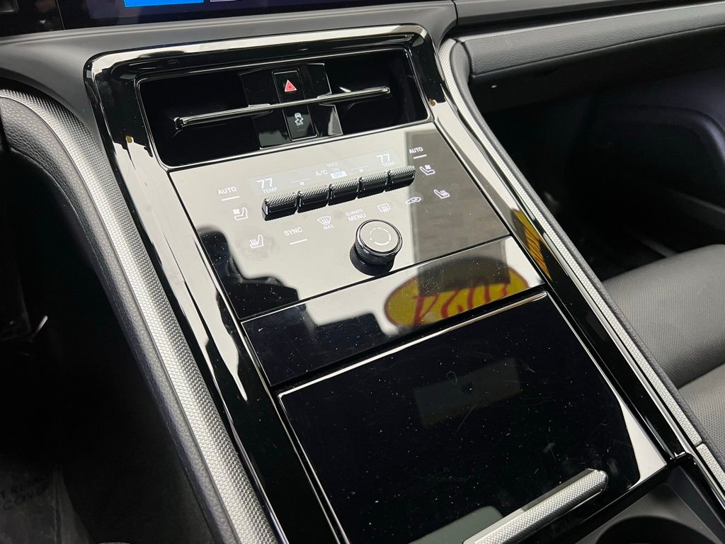 Thumbnail: 2024 Porsche Panamera - 11