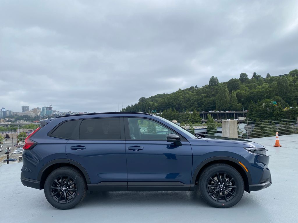 View vehicle photo 3