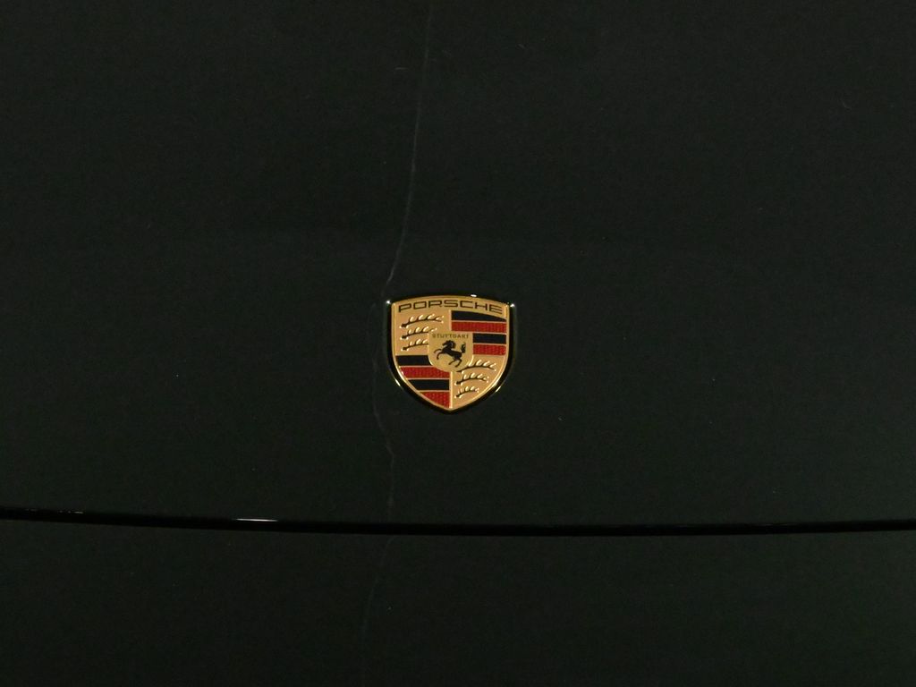 Thumbnail: 2025 Porsche Macan - 11