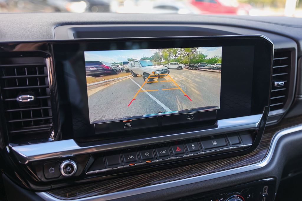 Used 2022 Blue GMC Elevation image 19