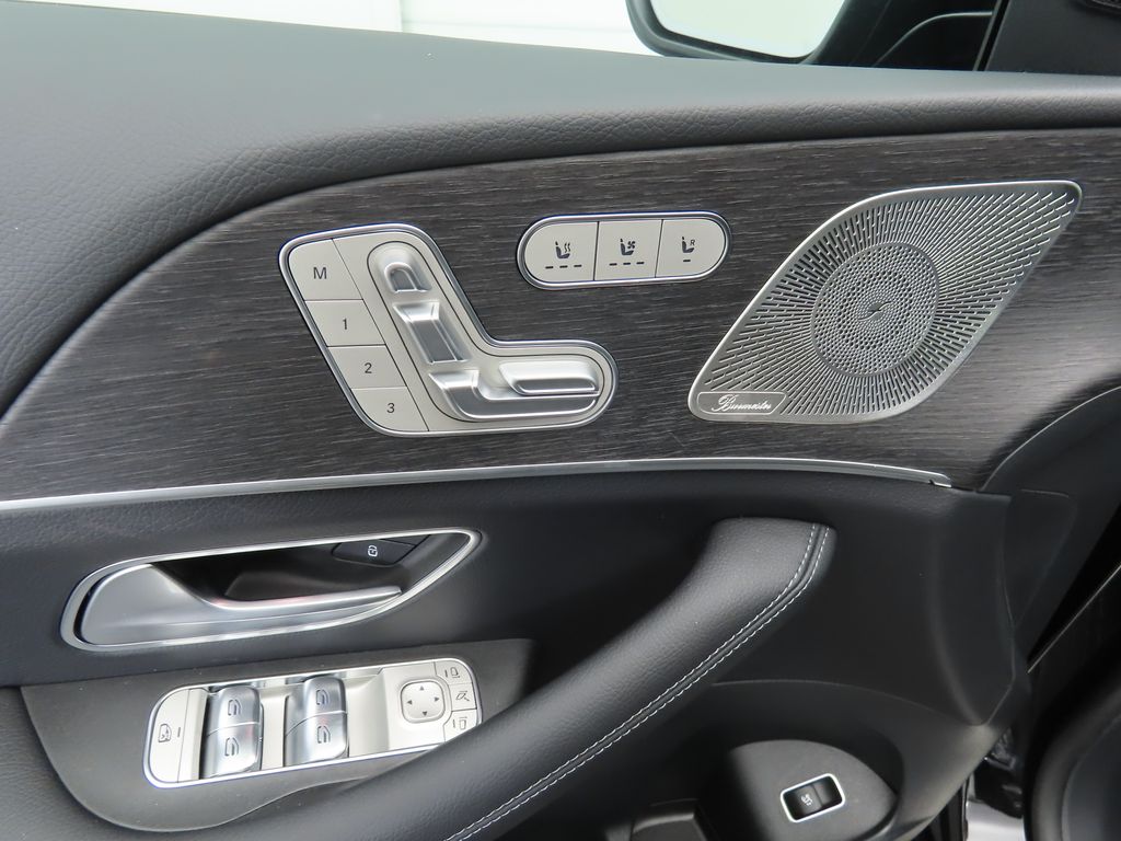 Thumbnail: 2026 Mercedes-Benz GLE - 23