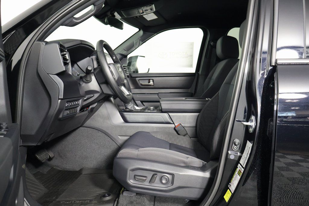 2025 Toyota Tundra SR5 5