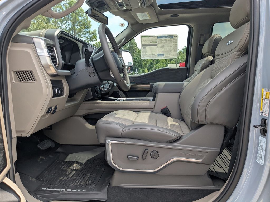 2026 Ford Super Duty F-250 SRW Platinum