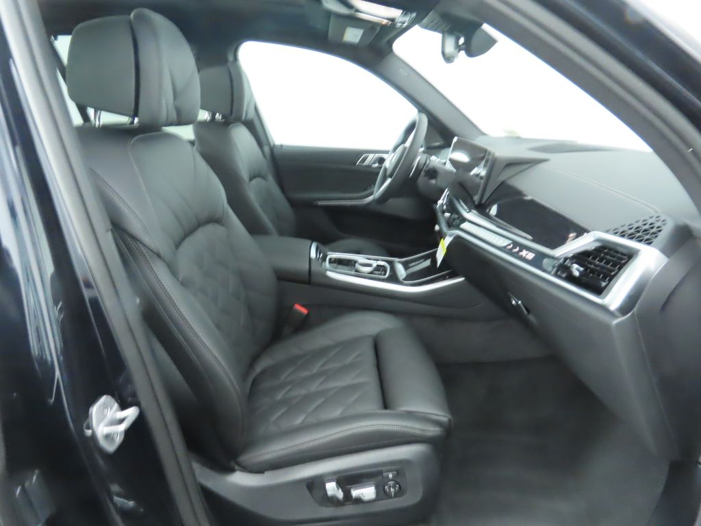 Thumbnail: 2026 BMW X5 - 21