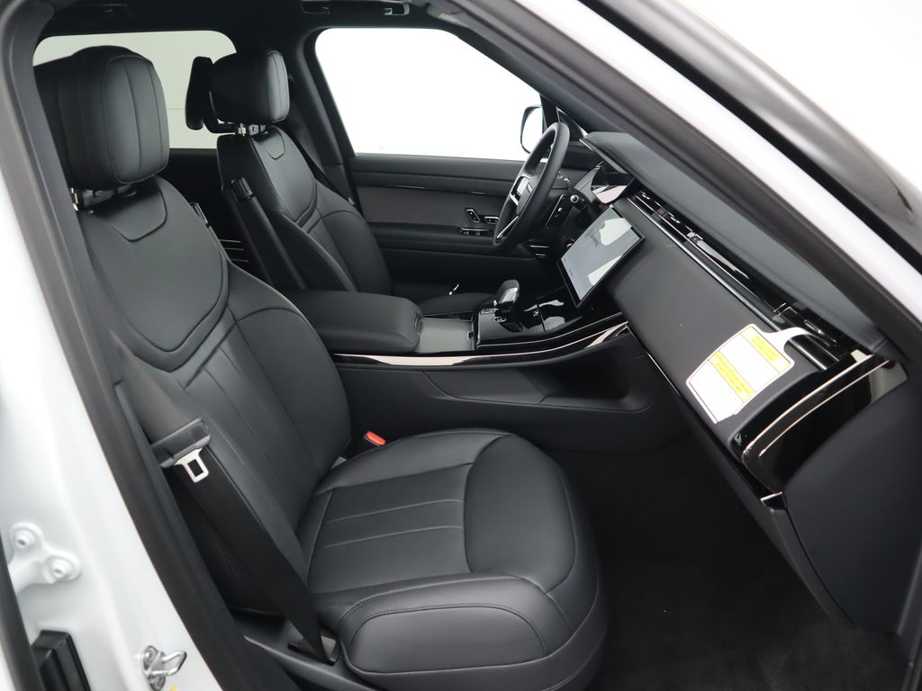 Thumbnail: 2025 Land Rover Range Rover Sport - 21