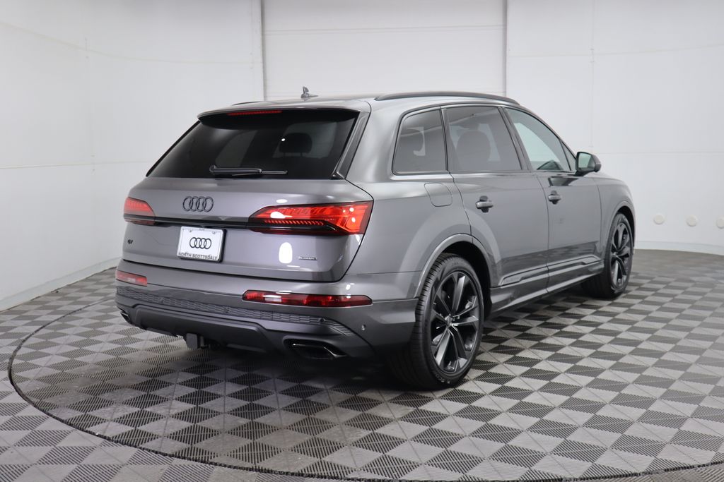 2025 Audi Q7  5
