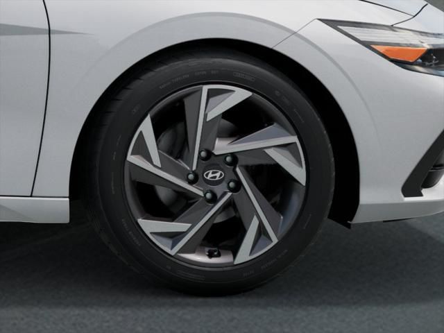 2025 Hyundai Elantra Limited Edition 8