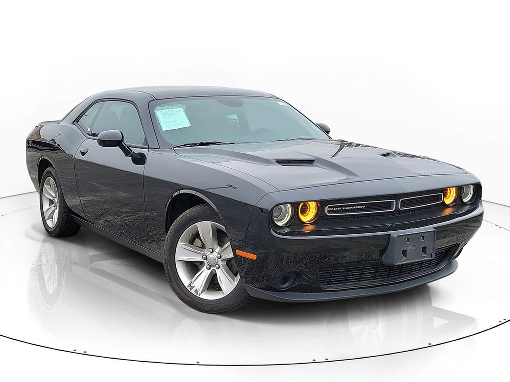 2023 Dodge Challenger SXT RWD