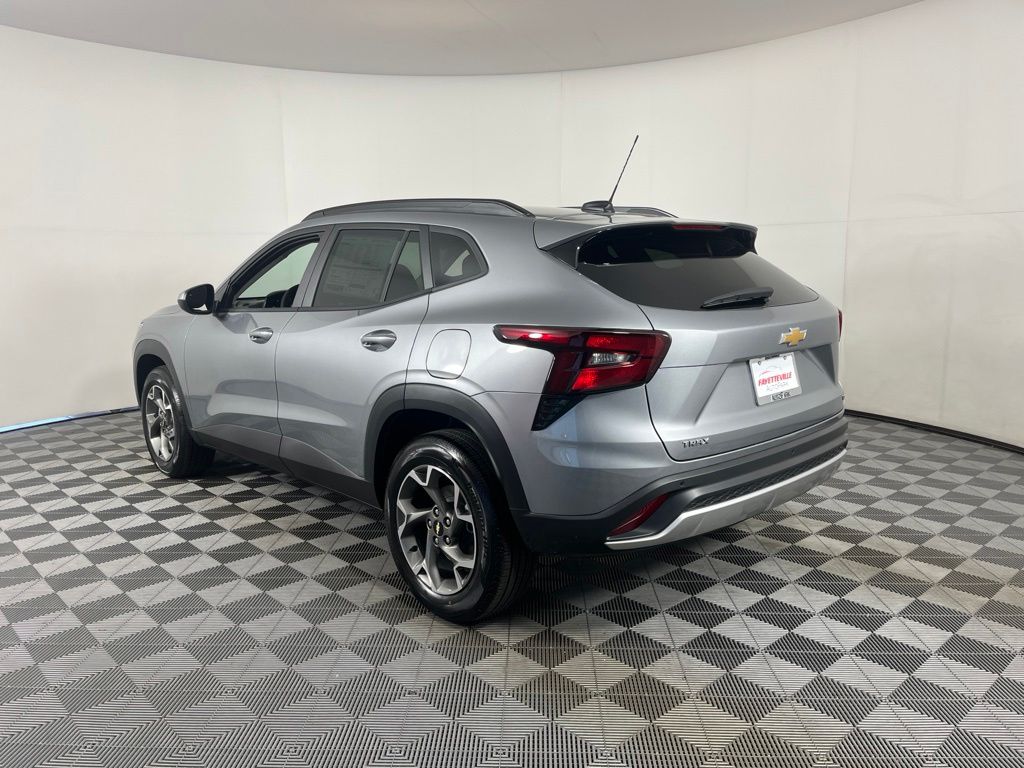 Thumbnail: 2026 Chevrolet Trax - 13