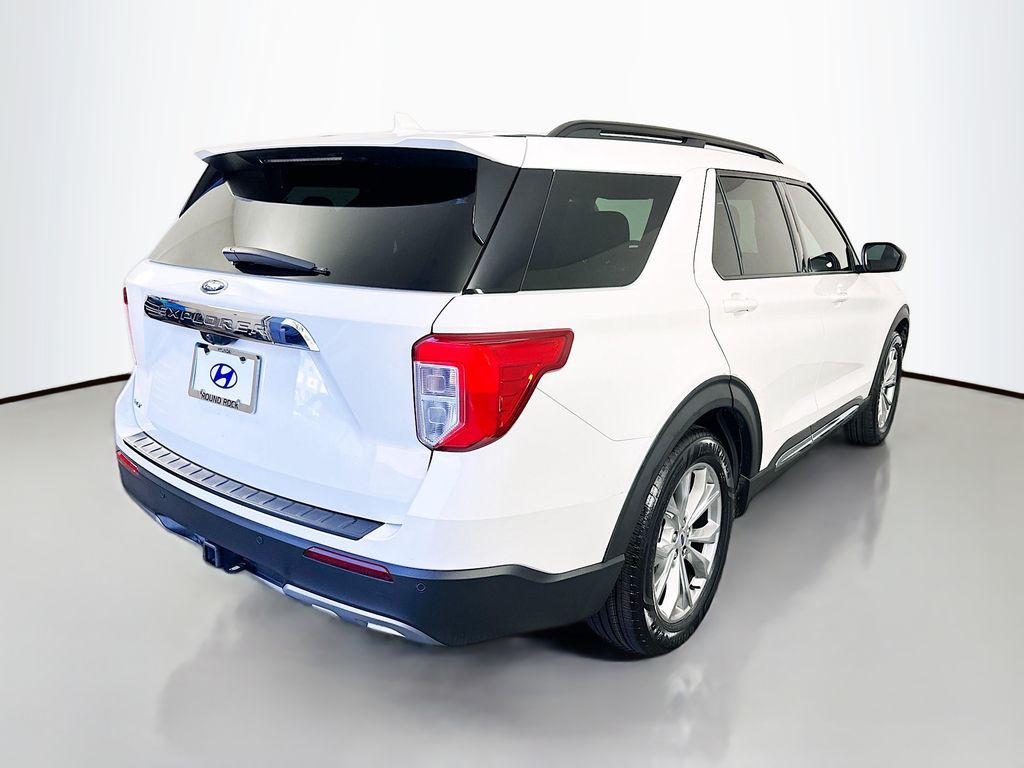 Thumbnail: 2021 Ford Explorer - 5
