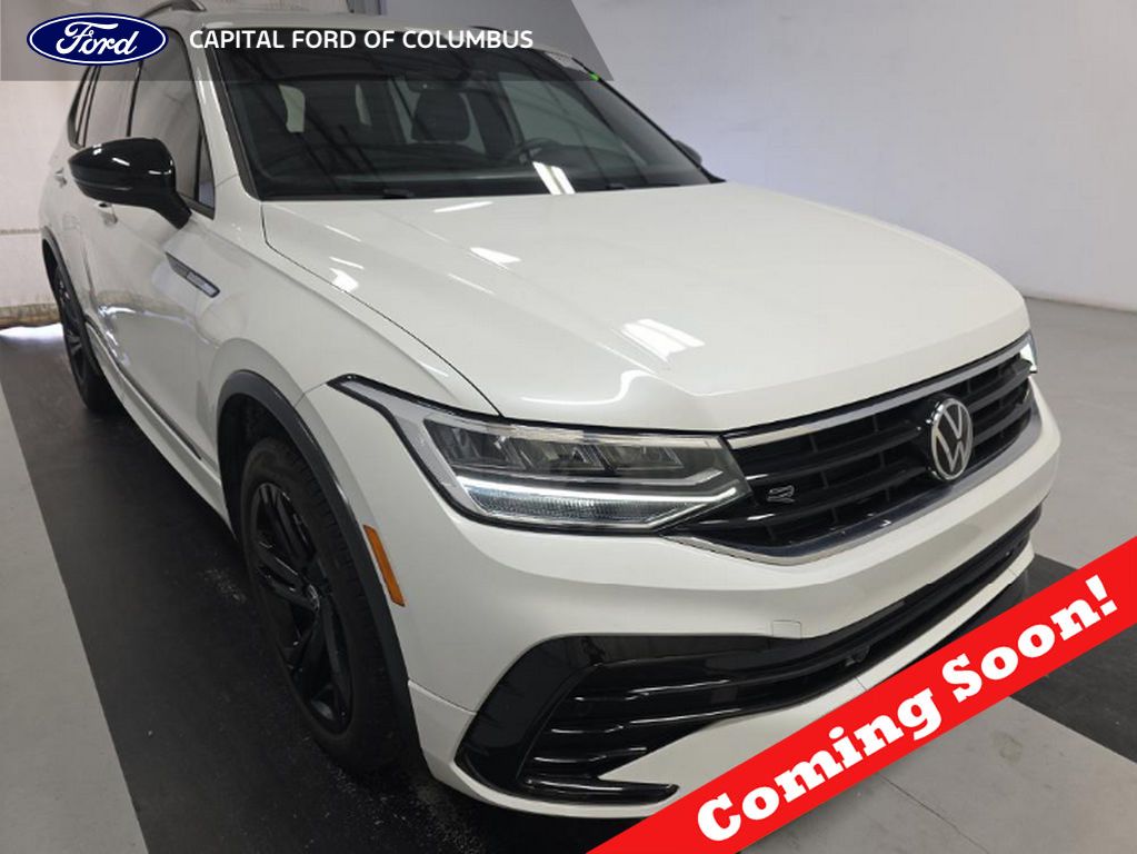 White 2023 Volkswagen Tiguan SUV / Crossover Front-Wheel Drive 8-Speed Automatic