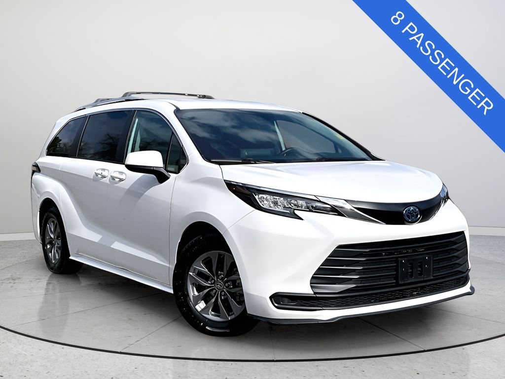 Ice 2023 Toyota Sienna LE 8-Passenger AWD Minivan All-Wheel Drive Continuously Variable Transmission