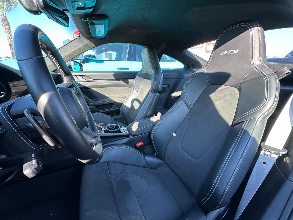 Thumbnail: 2024 Porsche 911 - 5