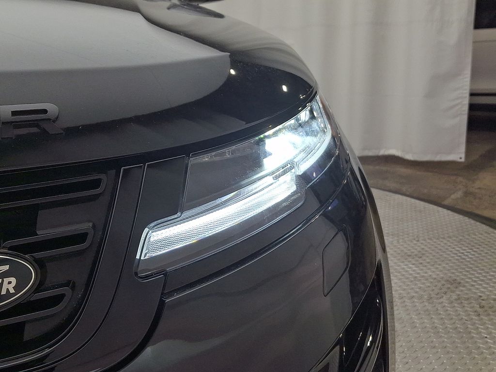 Thumbnail: 2025 Land Rover Range Rover Evoque - 9