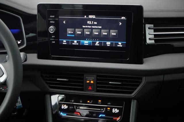 Thumbnail: 2026 Volkswagen Jetta - 10