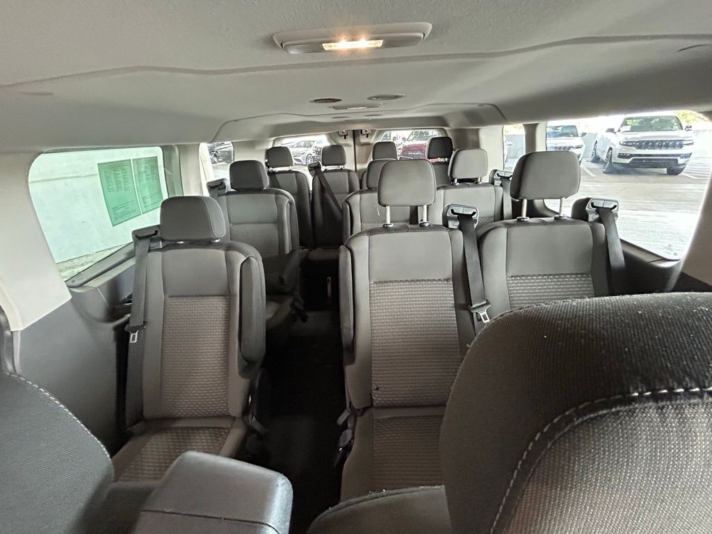 Used 2024 Oxford White Ford XLT image 13