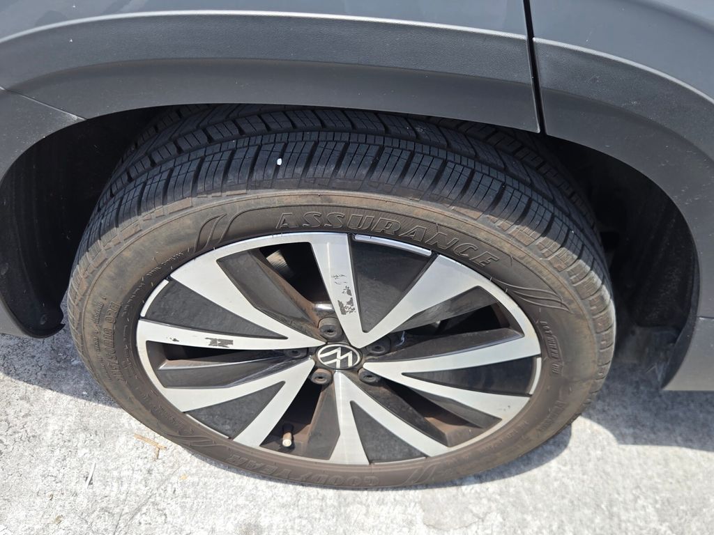 2024 Volkswagen Taos - $21,685