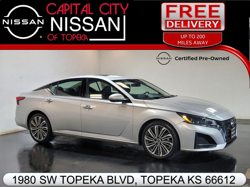 Brilliant Silver Metallic 2023 Nissan Altima Sedan Front-Wheel Drive Continuously Variable Transmission
