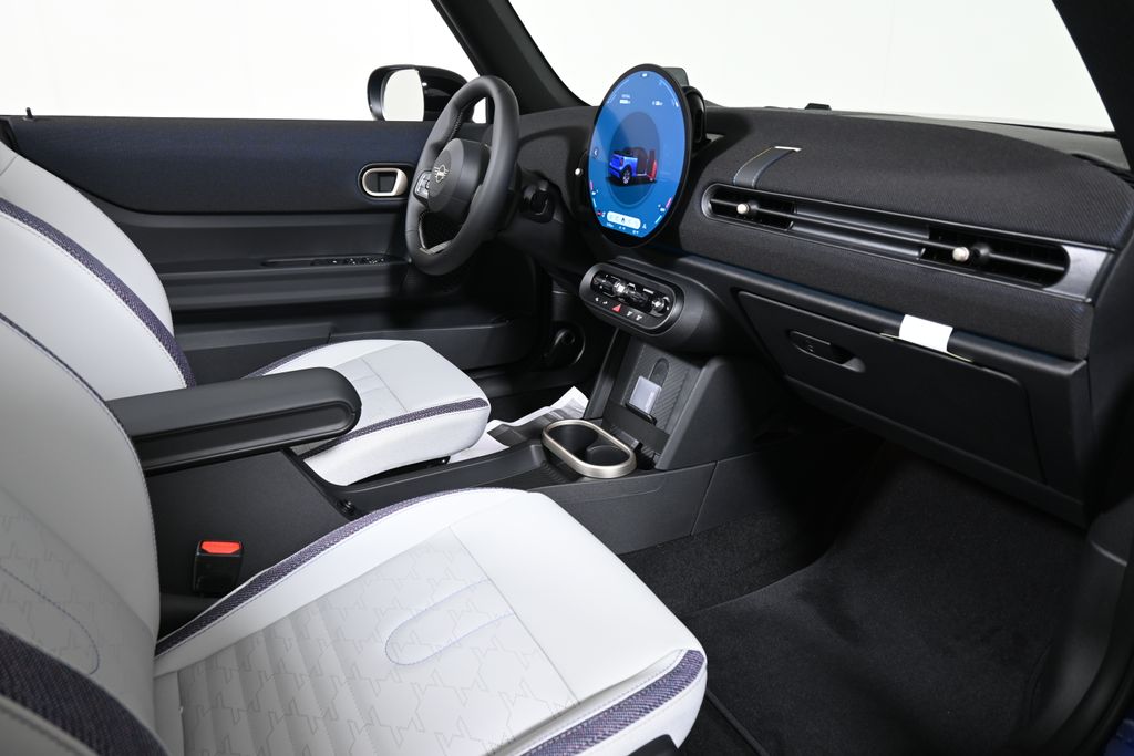 Thumbnail: 2026 MINI Cooper - 26