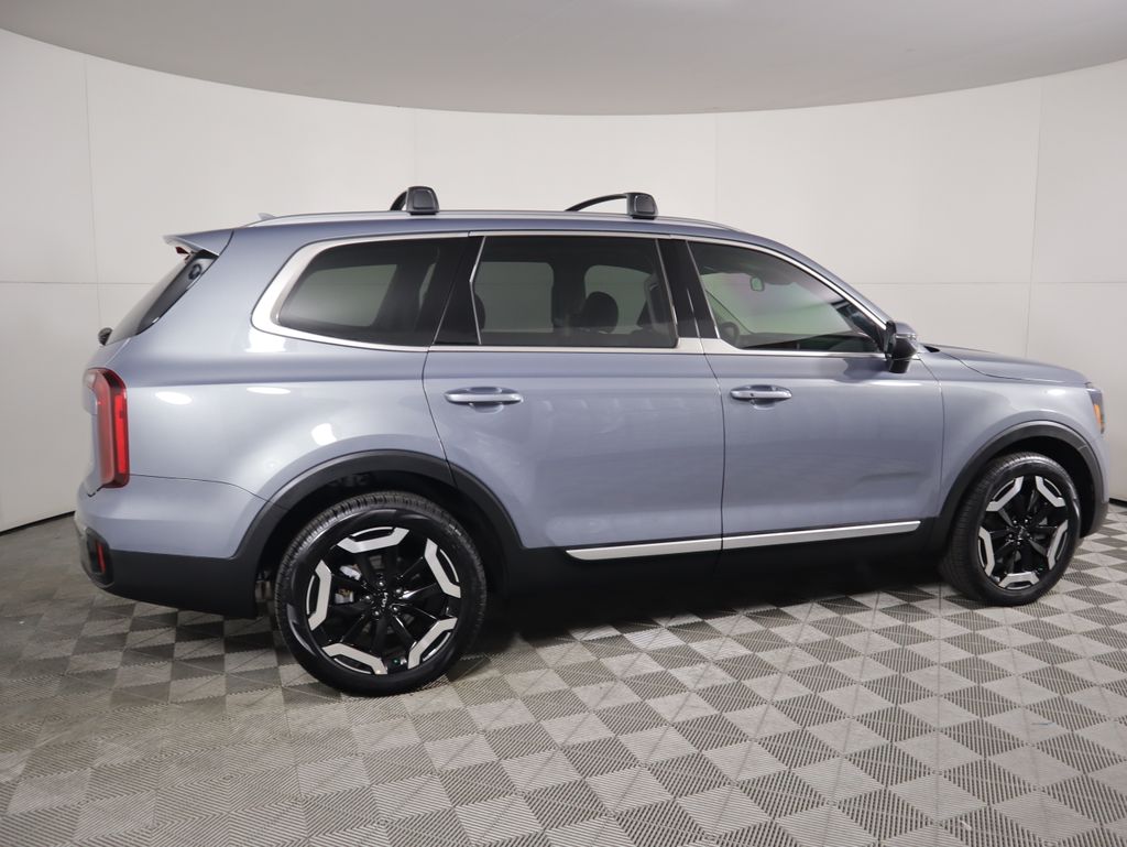 Thumbnail: 2024 Kia Telluride - 4