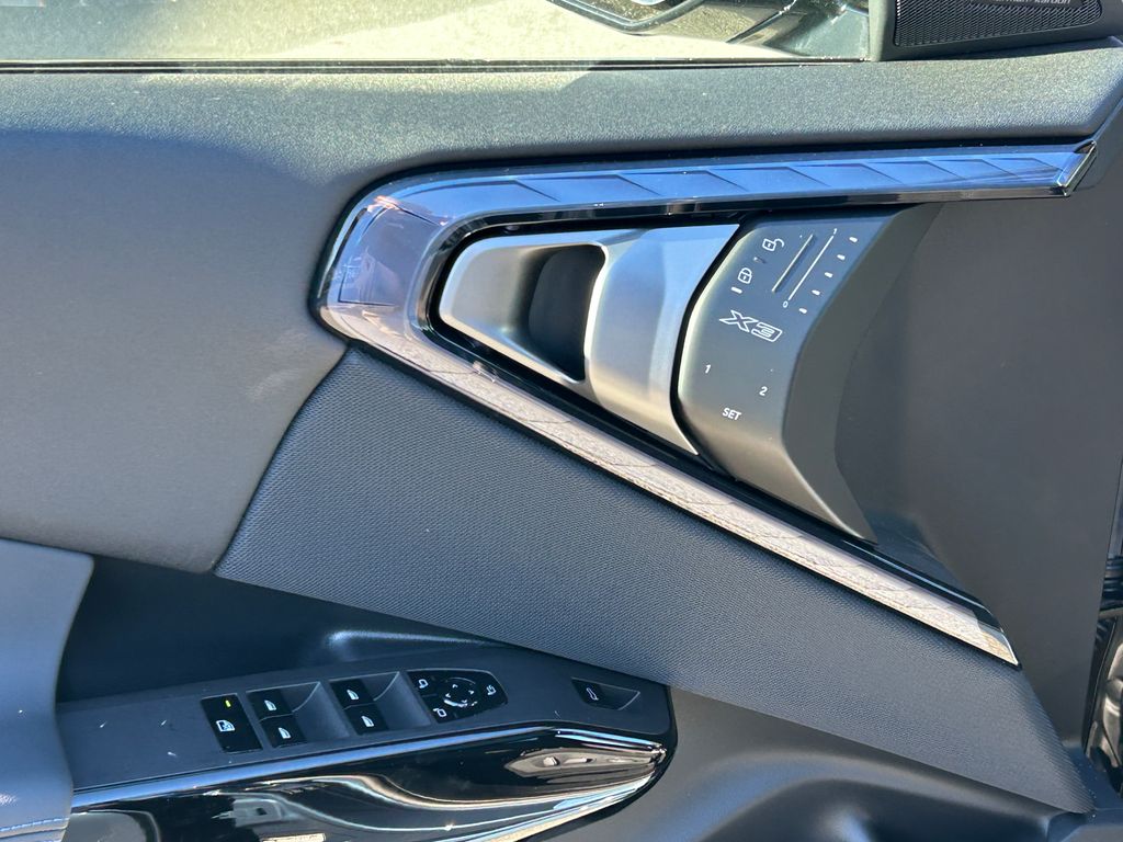 Thumbnail: 2026 BMW X3 - 12