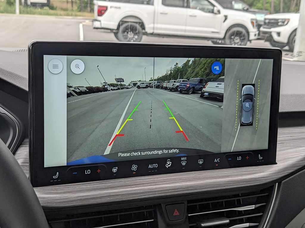 2025 Ford Escape Platinum