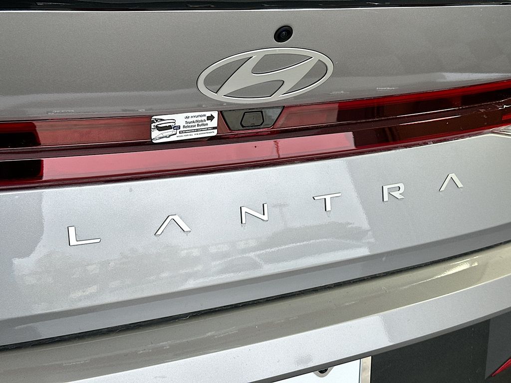 Thumbnail: 2025 Hyundai Elantra - 20