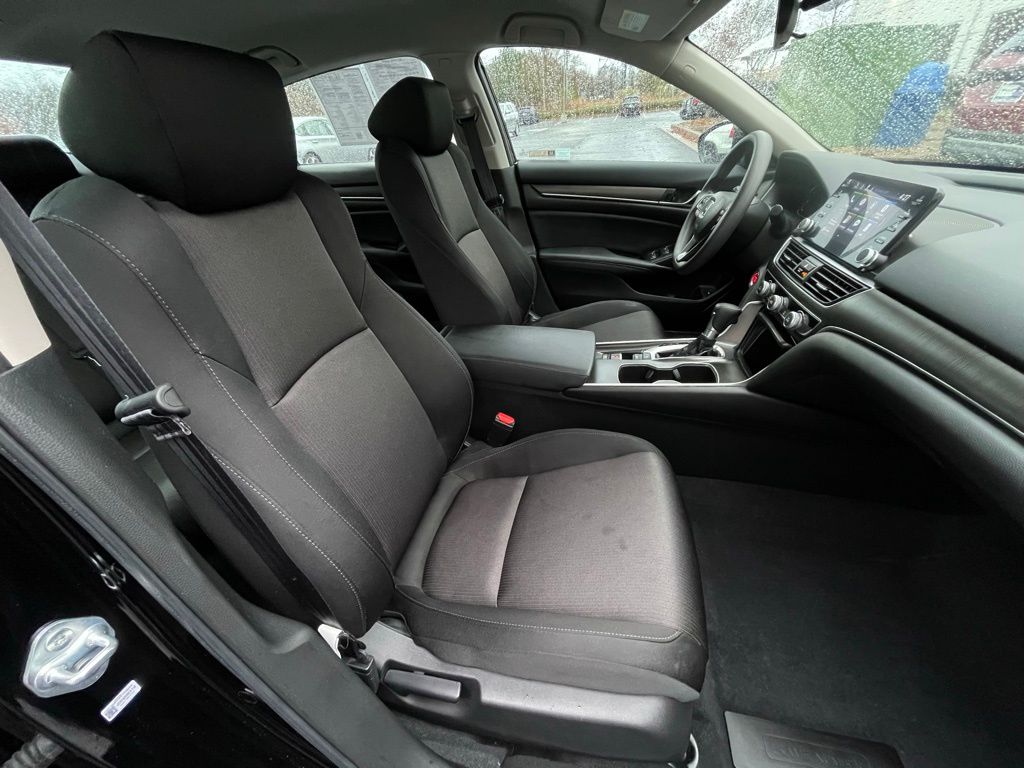 Thumbnail: 2022 Honda Accord - 32