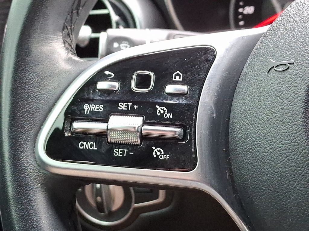 Thumbnail: 2022 Mercedes-Benz GLC - 21