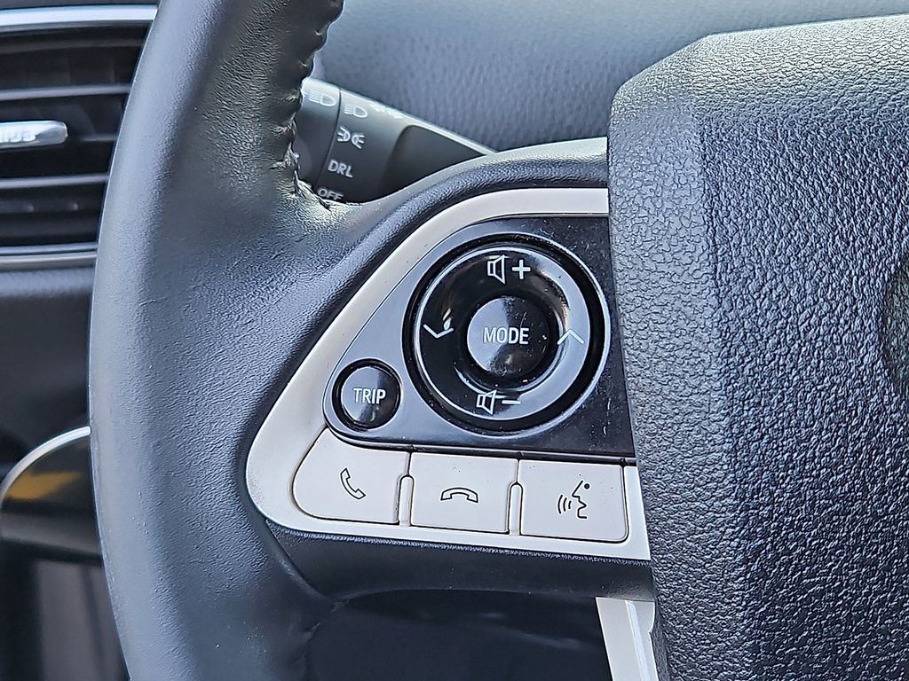 Thumbnail: 2018 Toyota Prius Prime - 23