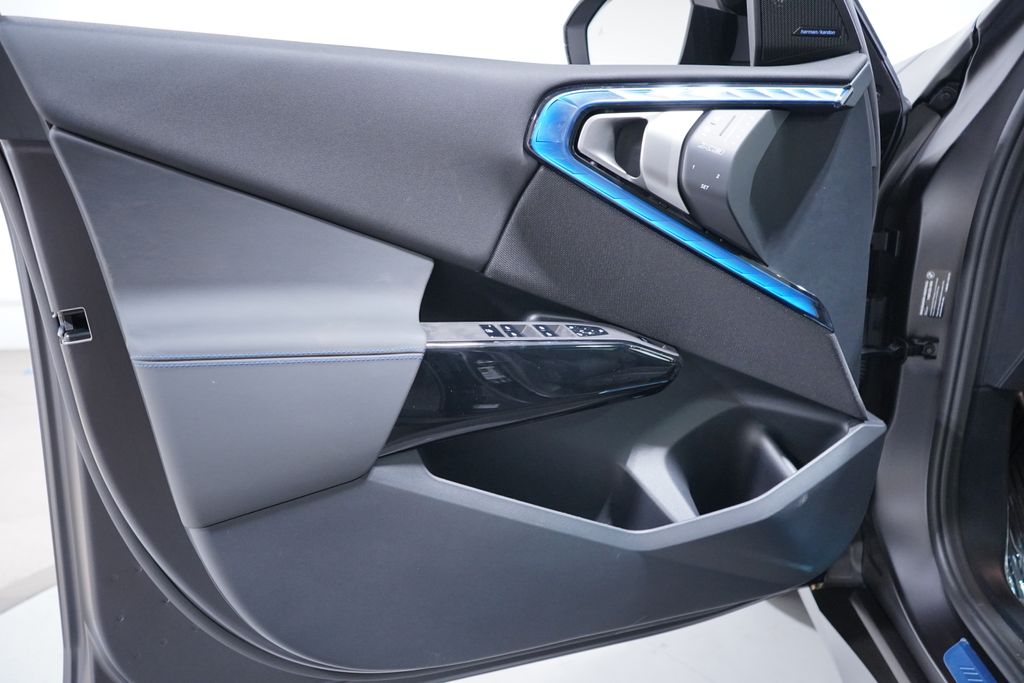 Thumbnail: 2026 BMW X3 - 16