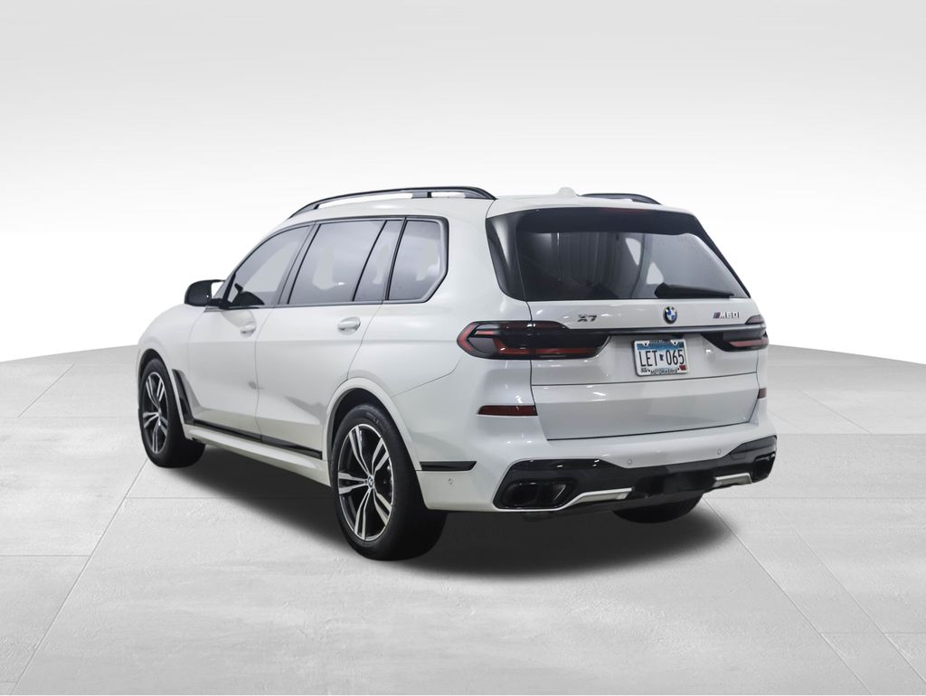 Thumbnail: 2024 BMW X7 - 3