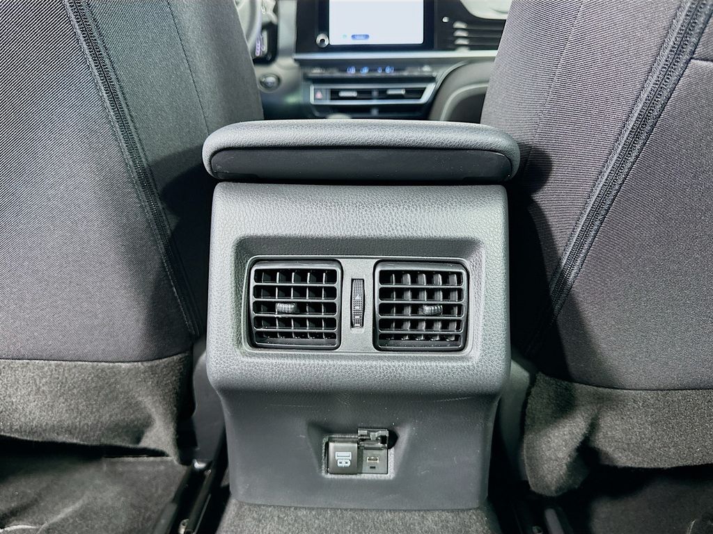 Thumbnail: 2025 Toyota Camry - 24