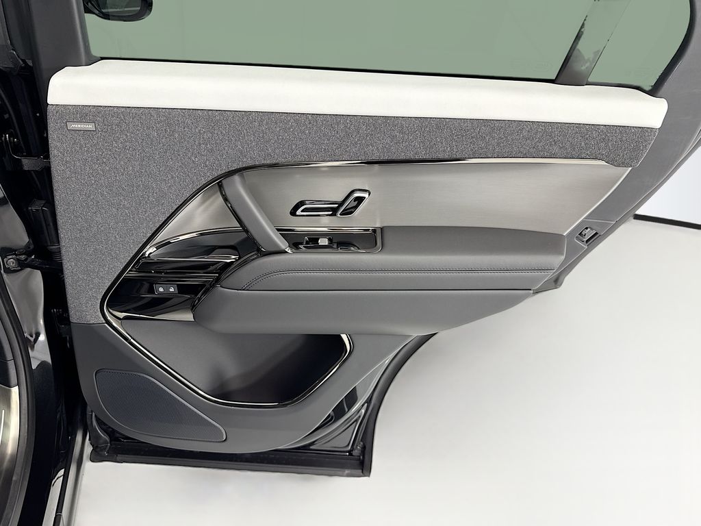 Thumbnail: 2026 Land Rover Range Rover Sport - 26