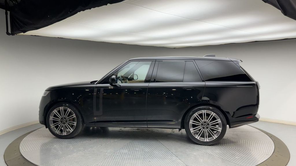 Thumbnail: 2023 Land Rover Range Rover - 5