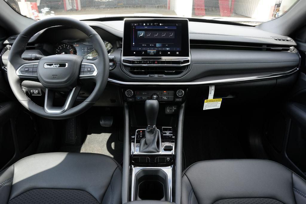 2026 Jeep Compass Latitude - 4