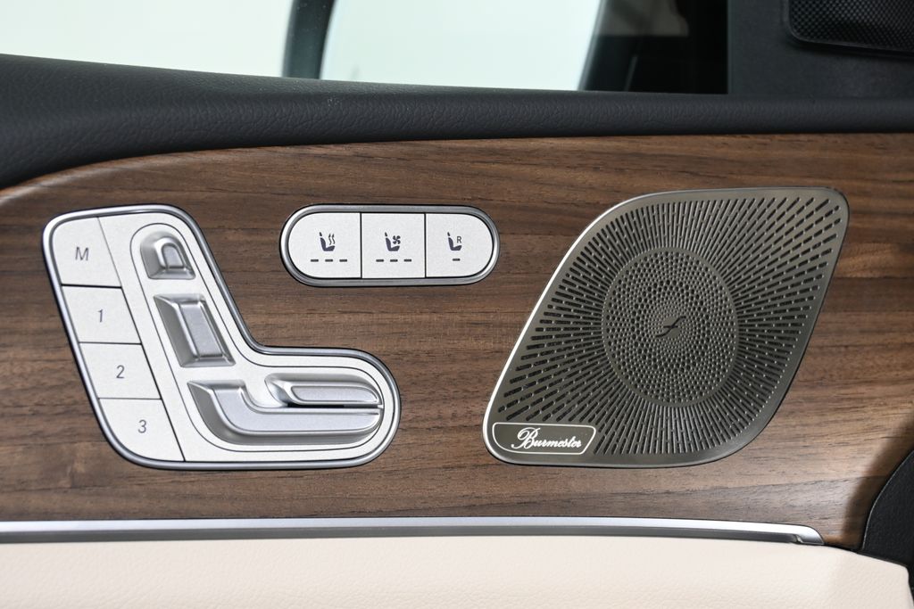 Thumbnail: 2026 Mercedes-Benz GLE - 25