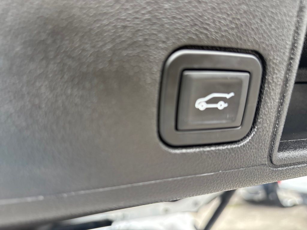 Used 2023 GMC Terrain SUV