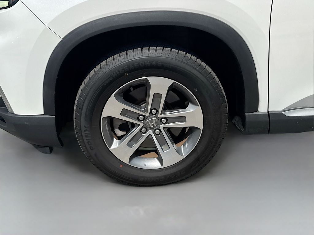 Used 2024 White Honda EX-L image 31