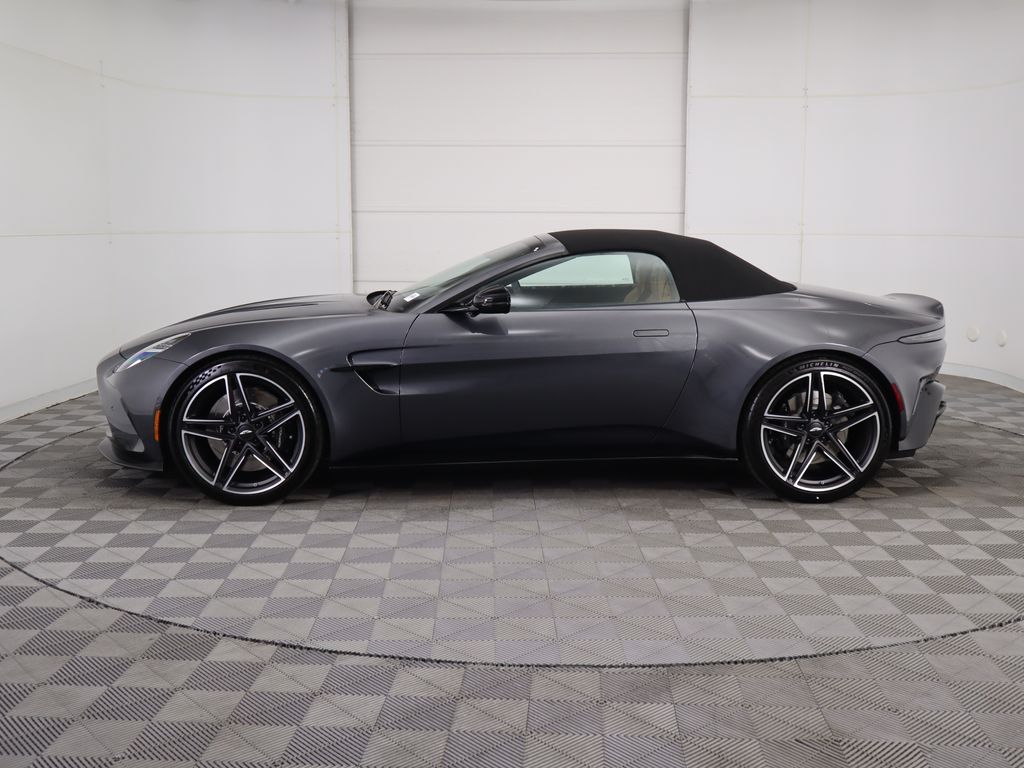 Thumbnail: 2026 Aston Martin Vantage - 16