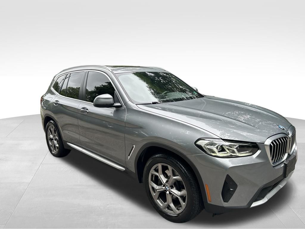 Used 2023 Gray BMW xDrive30i image 8